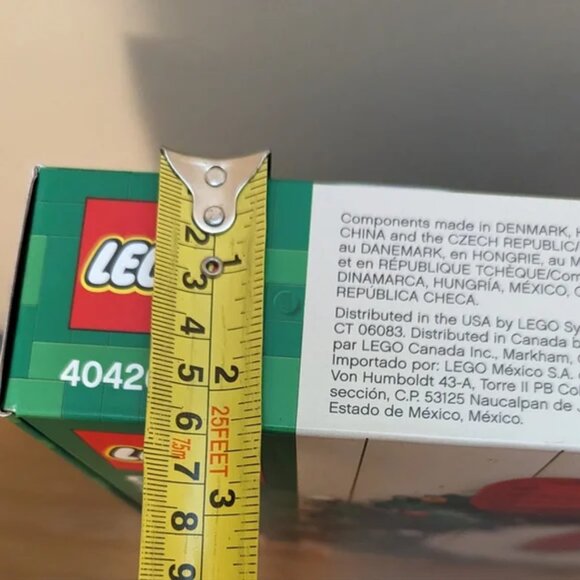 Lego 2 in 1 Christmas wreath brand New - Retired product - Picture 4 of 10